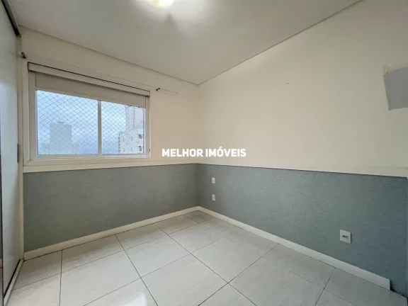 Imagem Apartamento à venda com 02 suítes e 02 vagas de garagem no centro de Balneário Camboriú