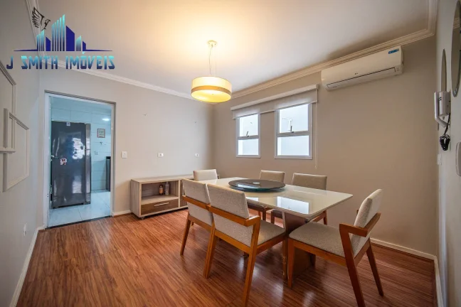 Imagem LINDA CASA COM CORREDOR LATERAL, 3 VAGAS, 3 DORMS, 1 SUÍTE. QUINTAL