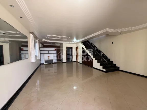 Imagem Casa para Alugar no Núcleo Bandeirante, 5 Quartos, 3 Suítes, 378m²