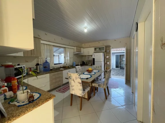 Imagem CASA RESIDENCIAL em BARRA VELHA - SC, Icaraí