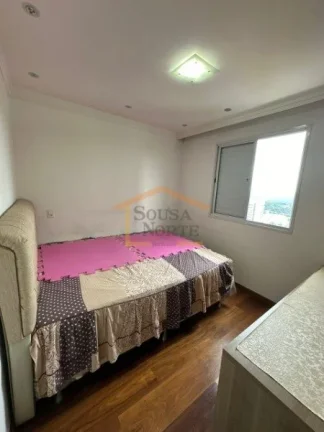 Imagem Apartamento originalmente com 4 dormitórios, estando com 3 dormitórios, sendo 1 suíte, rico em ar...