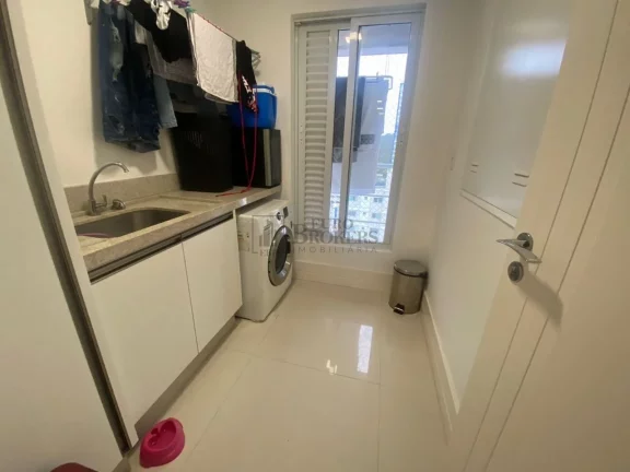Imagem Apartamento com 3 suítes à venda no Pioneiros em Balneário Camboriú/SC