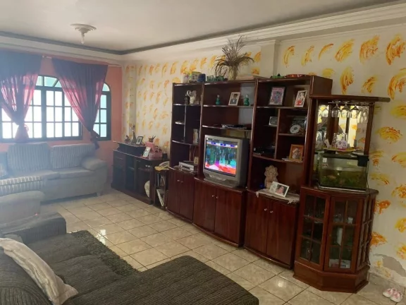 Imagem Sobrado com 4 dormitórios à venda, 239 m² por R$ 475.000,00 - Jardim Estela - Poá/SP