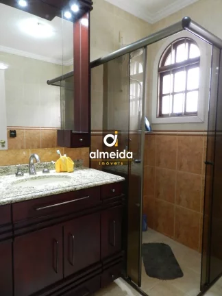 Imagem Casa 5 dormitórios à venda Patronato Santa Maria/RS