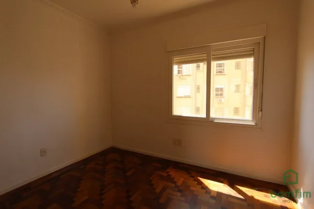 Imagem Apto de 3 dorm. um dorm. suíte, para aluguel na Bairro Bom Fim - Porto Alegre/RS.