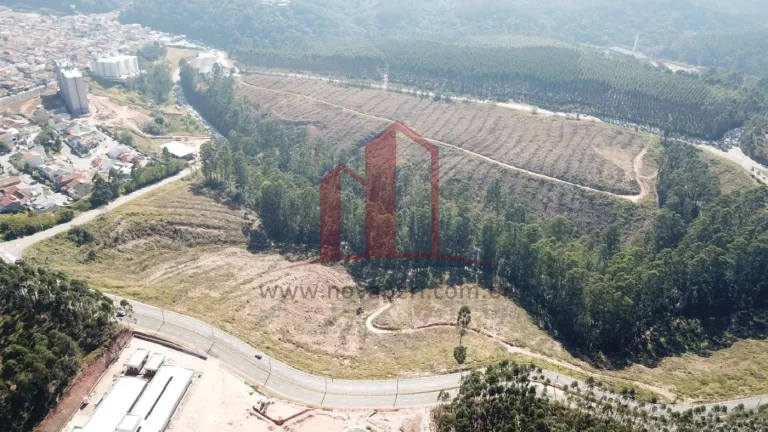 Imagem Terreno à venda na Região Central de Caieiras-SP com 275m² de área!