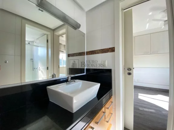 Imagem Apartamento com 3 suítes à venda no Centro de Balneário Camboriú/SC
