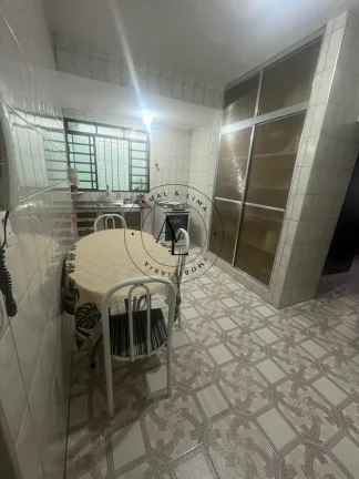 Imagem Casa Aconchegante com 3 Quartos, Edícula e Ótima Área Externa!