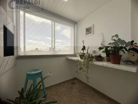 Imagem Apartamento de 3 quartos com suíte e vaga de garagem no Centro de Criciúma-SC: oportunidade imperdível!