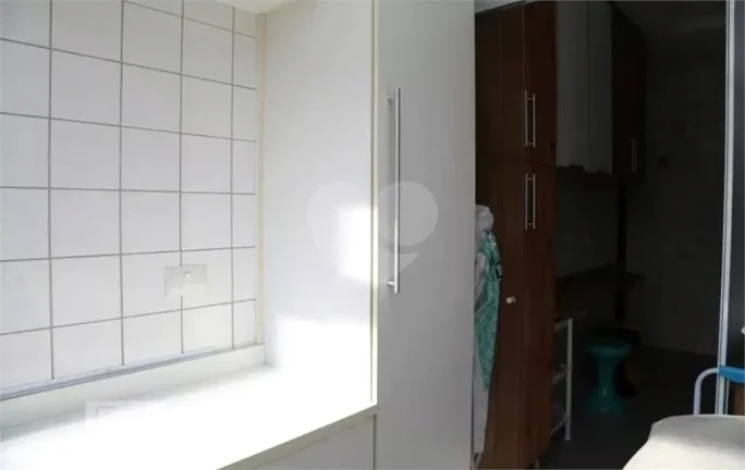 Imagem Apartamento à venda com 2 quartos no condomínio Ipê, São Paulo - SP