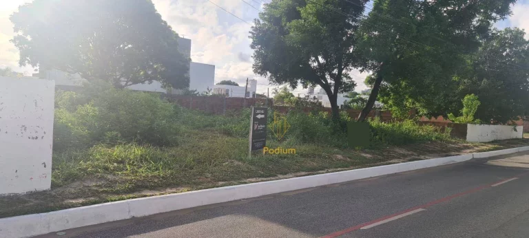 Imagem Terreno na Avenida principal do Portal do Sol - TE0009