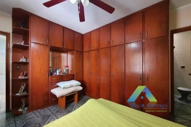 Imagem Casa à venda com 180m², 4 quartos e 2 vagas