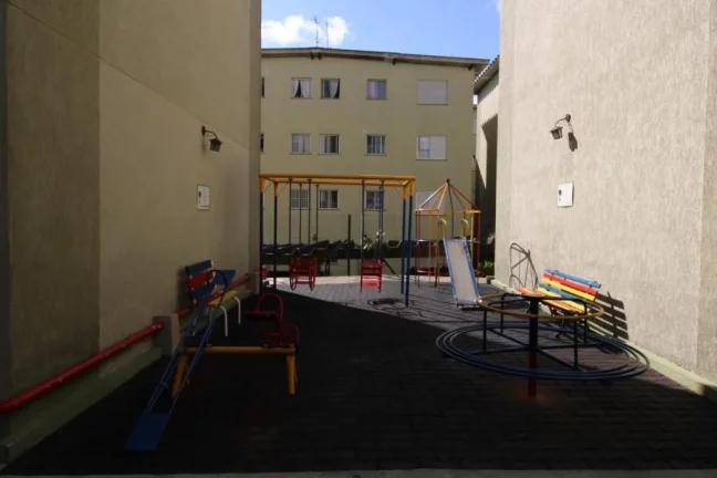 Imagem Apartamento com 2 dormitórios à venda, 55 m² por R$ 220.000,00 - Vila Figueira - Suzano/SP