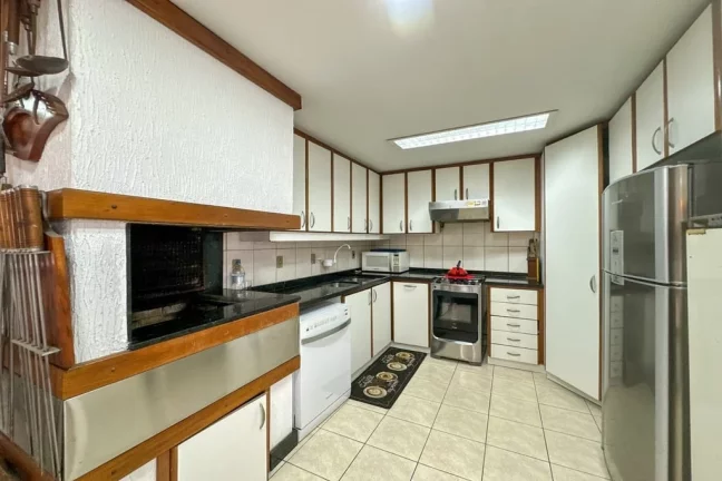 Imagem Casa à venda no bairro Três Figueiras - Porto Alegre/RS
