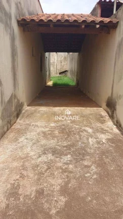 Imagem Casa com 3 dormitórios à venda por R$ 350.000,00 - Setor Afonso Pena - Itumbiara/GO