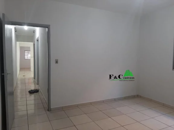 Imagem Casa para Venda em Leme, Jardim Serelepe, 2 dormitórios, 1 banheiro, 2 vagas