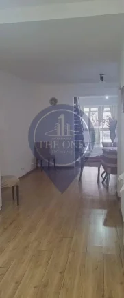 Imagem Casa para locação na Vila Mariana, São Paulo-SP: 9 quartos, 3 banheiros, 5 vagas de garagem e 414m² de área.