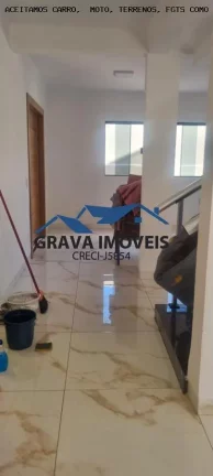 Imagem Sobrado para Venda em Sarandi, jardim gralha azul, 3 dormitórios, 1 suíte, 4 banheiros, 2 vagas