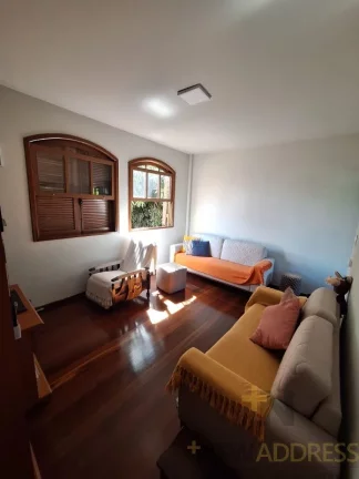 Imagem Apartamento Amplo na Praia da Costa: 3 Quartos, 3 Banheiros e Sol da Manhã