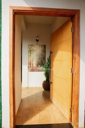 Imagem Casa com 3 dormitórios à venda, 220 m² por R$ 730.000,00 - Karfan - Itumbiara/GO