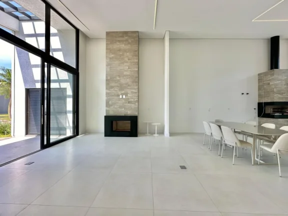 Imagem Casa em Condominio 4 Dormitórios - Bairro xangri-la