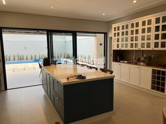 Imagem Casa à venda 3 Quartos, 3 Suites, 4 Vagas, 525M², Parque Residencial Alcântara, Londrina - PR
