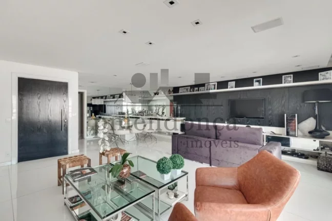 Imagem Apartamento na Vila Nova Conceição com 234m² pronto para morar!