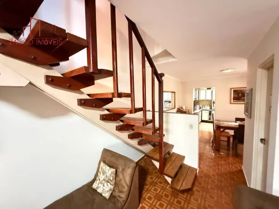 Imagem OPORTUNIDADE! Casa no Condomínio Andreas - 400m²