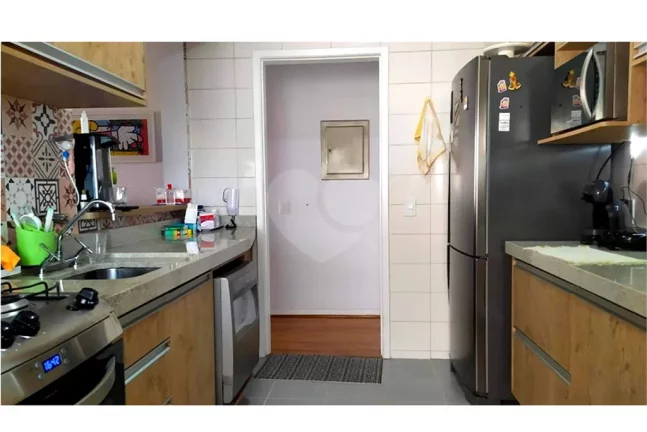 Imagem Apartamento à venda com 3 quartos, sendo 1 suíte, no condomínio Vila Toscana, São Paulo - SP