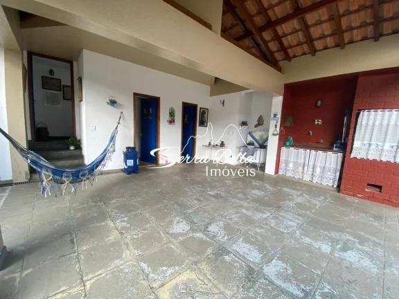 Imagem Casa com 4 dormitórios à venda, 150 m² por R$ 1.350.000,00 - Tijuca - Teresópolis/RJ