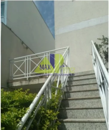 Imagem Casa em Condomínio à Venda na Vila Granada, São Paulo-SP: 3 Quartos, 1 Suíte, 1 Sala, 2 Vagas de Garagem, 150m²!