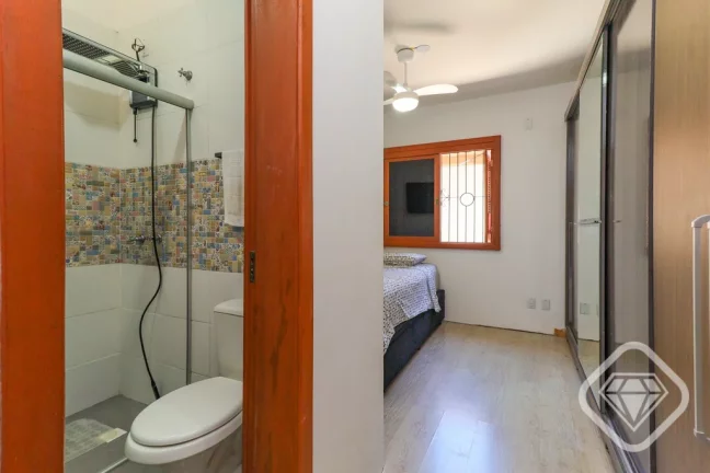 Imagem Casa no Residencial Parque Guadalupe entre a Sociedade Hípica de Porto Alegre e a Sociedade do BRDE...
