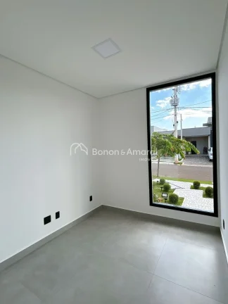 Imagem Descubra o conforto e a praticidade desta encantadora casa no Condomínio Terras da Estância. Com u...