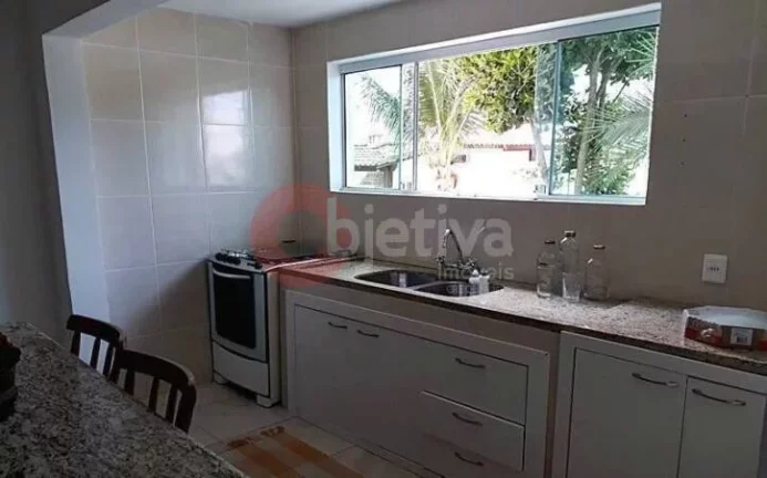 Imagem Casa com 4 dormitórios à venda, 300 m² por R$ 750.000,00 - Guriri - Cabo Frio/RJ