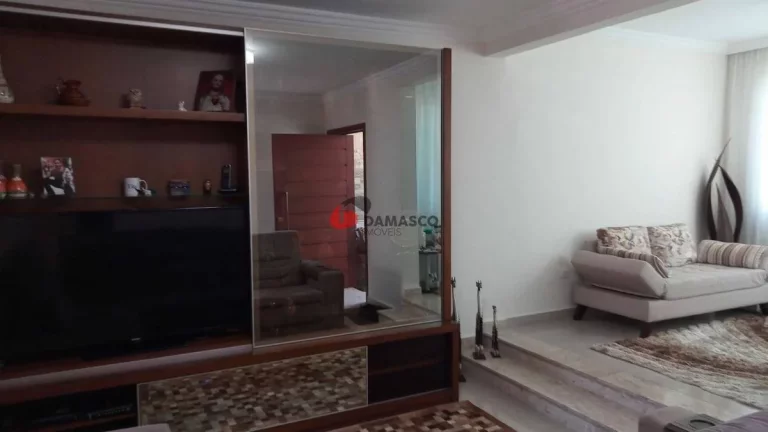 Imagem Casa à venda 3 Quartos, 1 Suite, 10 Vagas, 259M², Santa Maria, Santo André - SP