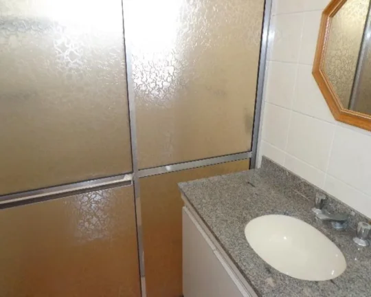 Imagem Apartamento à venda no Guarujá na Praia das Pitangueiras.