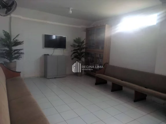Imagem Imóvel em área comercial, no centro, próximo à Praça do FRIPISA, à venda por R$ 2.500.000,00