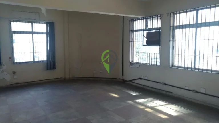 Imagem Prédio Comercial no Centro de Santos, com 2 amplos pavimentos para locação2º piso: Recepção, 6 salas, 4 banheiros. As opções de utilizações são enormes