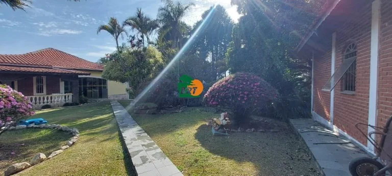 Imagem Chácara para Venda em São Roque, Planalto Verde, 3 dormitórios, 1 suíte, 1 banheiro, 2 vagas