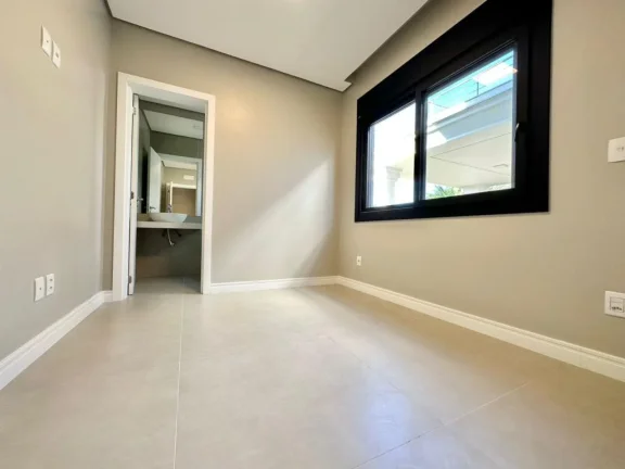 Imagem Casa em Condominio 4 Dormitórios - Bairro Marina