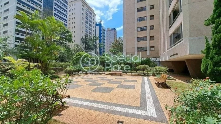 Imagem Excelente apartamento com 150m² no Jardim América. Amplo living para dois ambientes, sala de janta...