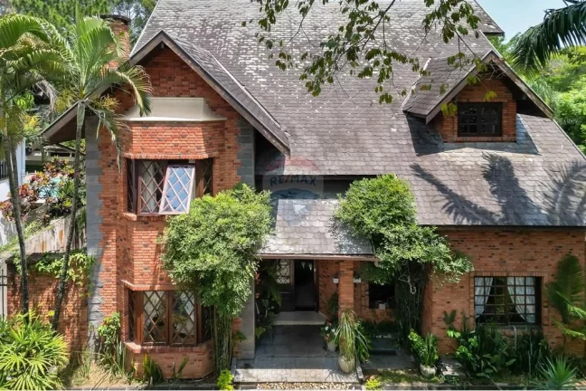 Imagem Casa de Luxo com 4 Suítes e 10 vaga à Venda - 788 m² Jd dos Estados