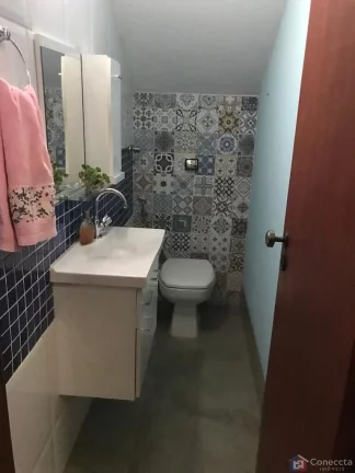 Imagem Casa de Alto Padrão no Bairro Sobradinho em Patos de Minas – 4 Quartos, Suíte com Hidromassagem e Garagem para 4 Carros!