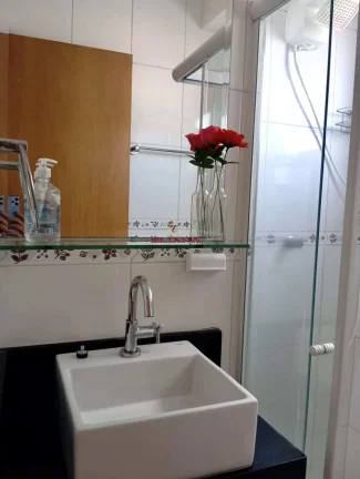 Imagem Apartamento à venda em São Paulo, Vila Cruz das Almas, com 2 quartos, 50m²
