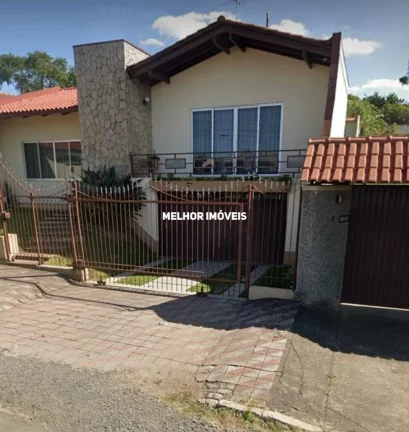 Imagem Casa com 03 dormitórios, com edicula no fundo localizado em Lages- SC