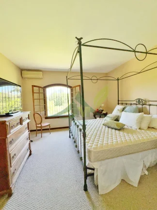 Imagem Haras à Venda no Asfalto em Piracaia – 18 alqueires com Estrutura Completa