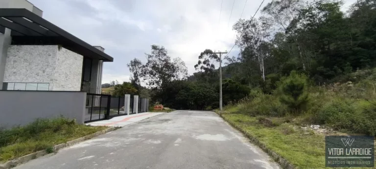 Imagem Terreno à venda no Loteamento São Martinho  Tubarão/SC