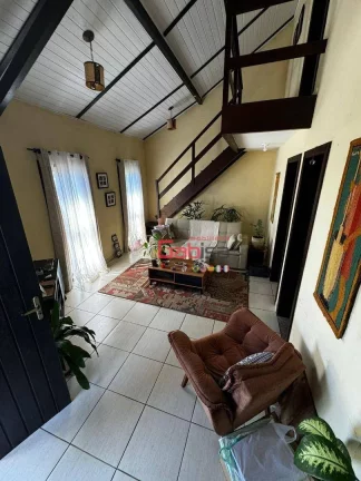 Imagem Casa com 2 dormitórios à venda, 70 m² por R$ 550.000,00 - Marina - Armação dos Búzios/RJ
