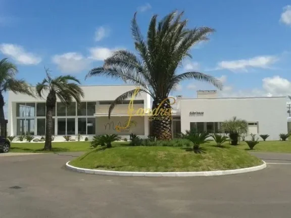 Imagem Excelente Terreno de Esquina no Condomínio Malibu! com 442 metros quadrados