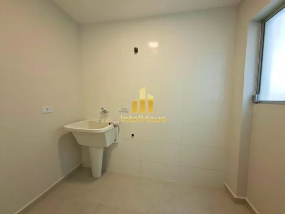 Imagem Apresentamos um excelente apartamento totalmente reformado e pronto para morar no bairro Água Verde...